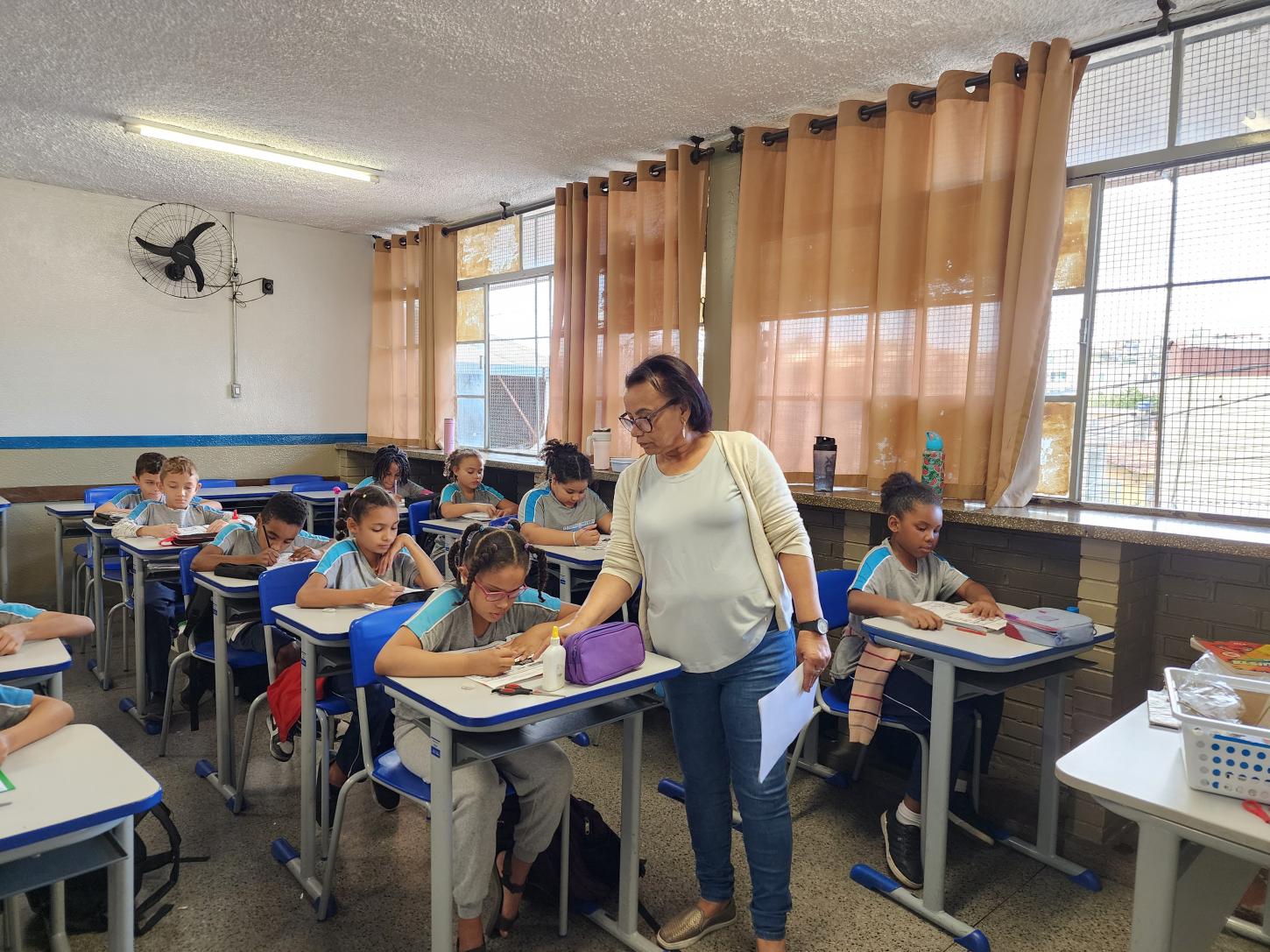 Educação de Minas Gerais cria incentivo inédito para apoiar professores, especialistas e servidores do Programa de Recomposição de Aprendizagens