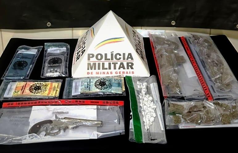 Fim de semana tem prisões por tráfico de drogas e cumprimento de mandado em Barbacena