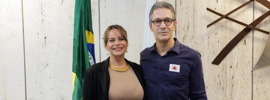 Governador empossa secretária de Cultura e Turismo