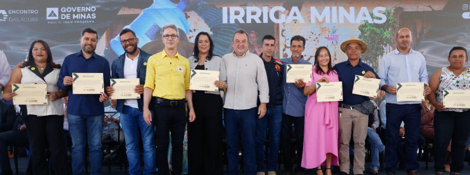 Governo de Minas entrega ações do programa Encontro das Águas em Araçuaí para beneficiar população do semiárido