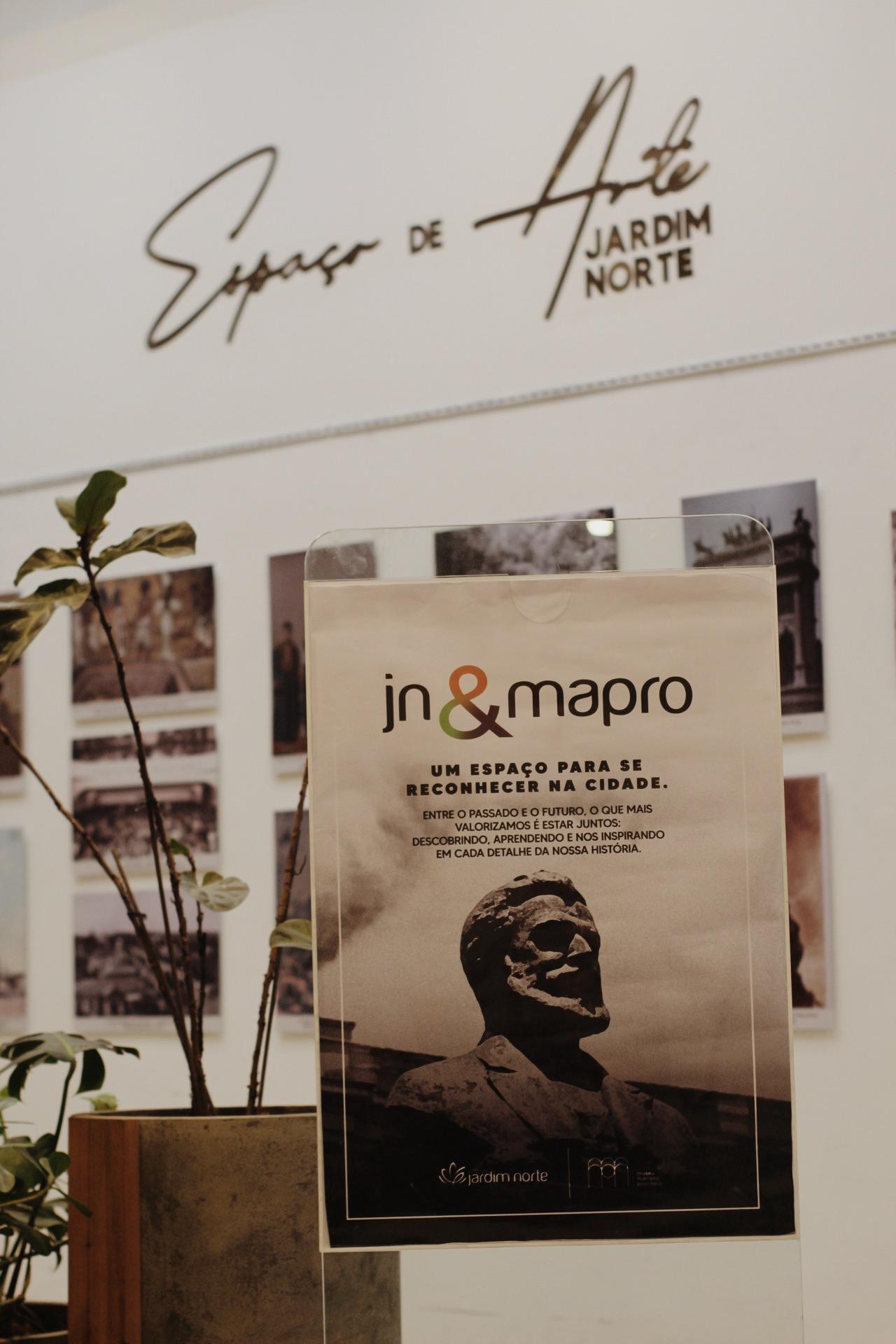 Historiador Rodrigo Trespach realiza noite de autógrafos em Juiz de Fora