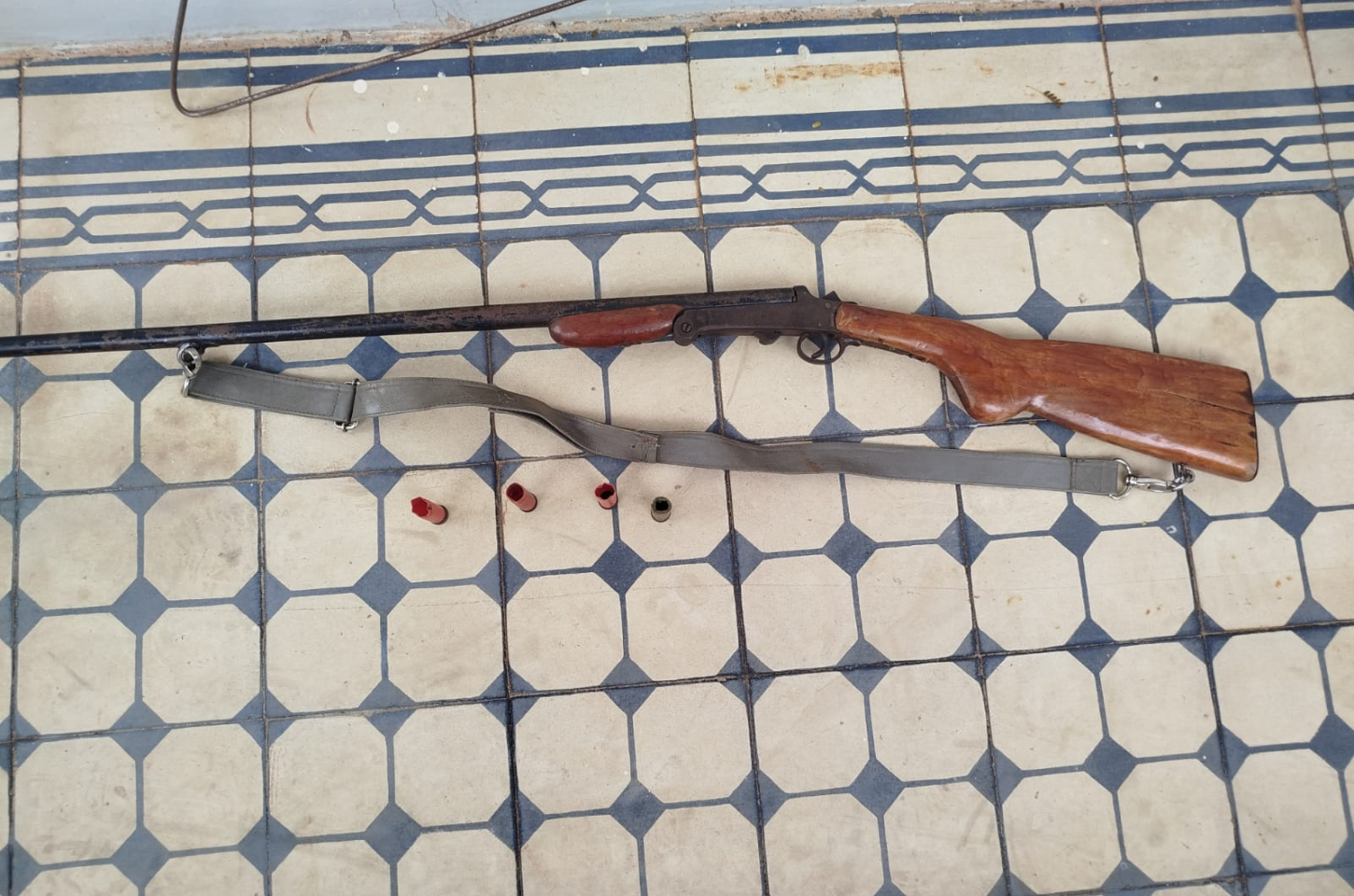 Homem é preso por posse irregular de arma em Alto Rio Doce