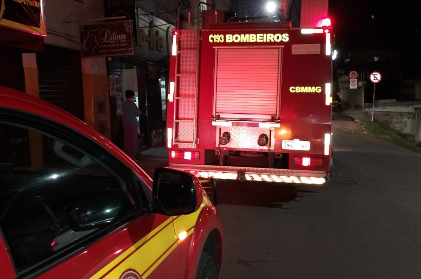 Incêndio em padaria do bairro Progresso é contido pelos bombeiros