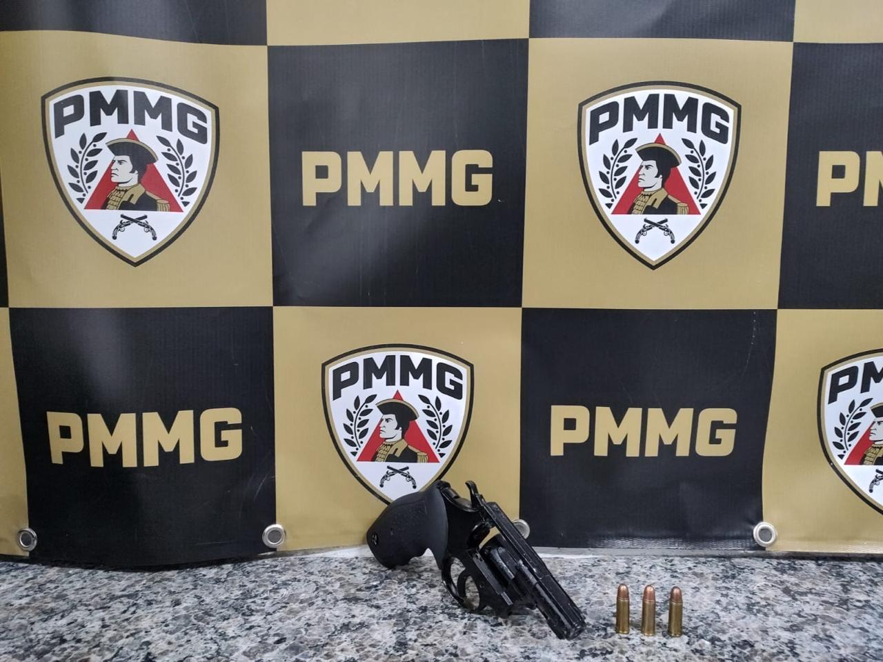 Polícia Militar prende e apreende suspeitos em Ubá e região