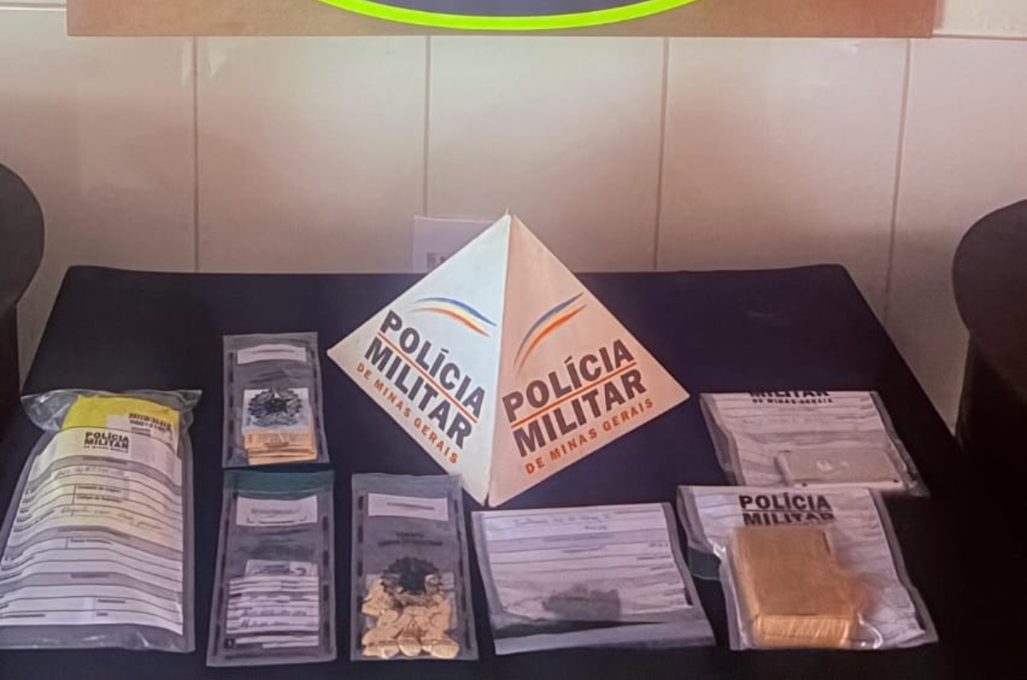 Polícia Militar prende quatro suspeitos em operação em Minas