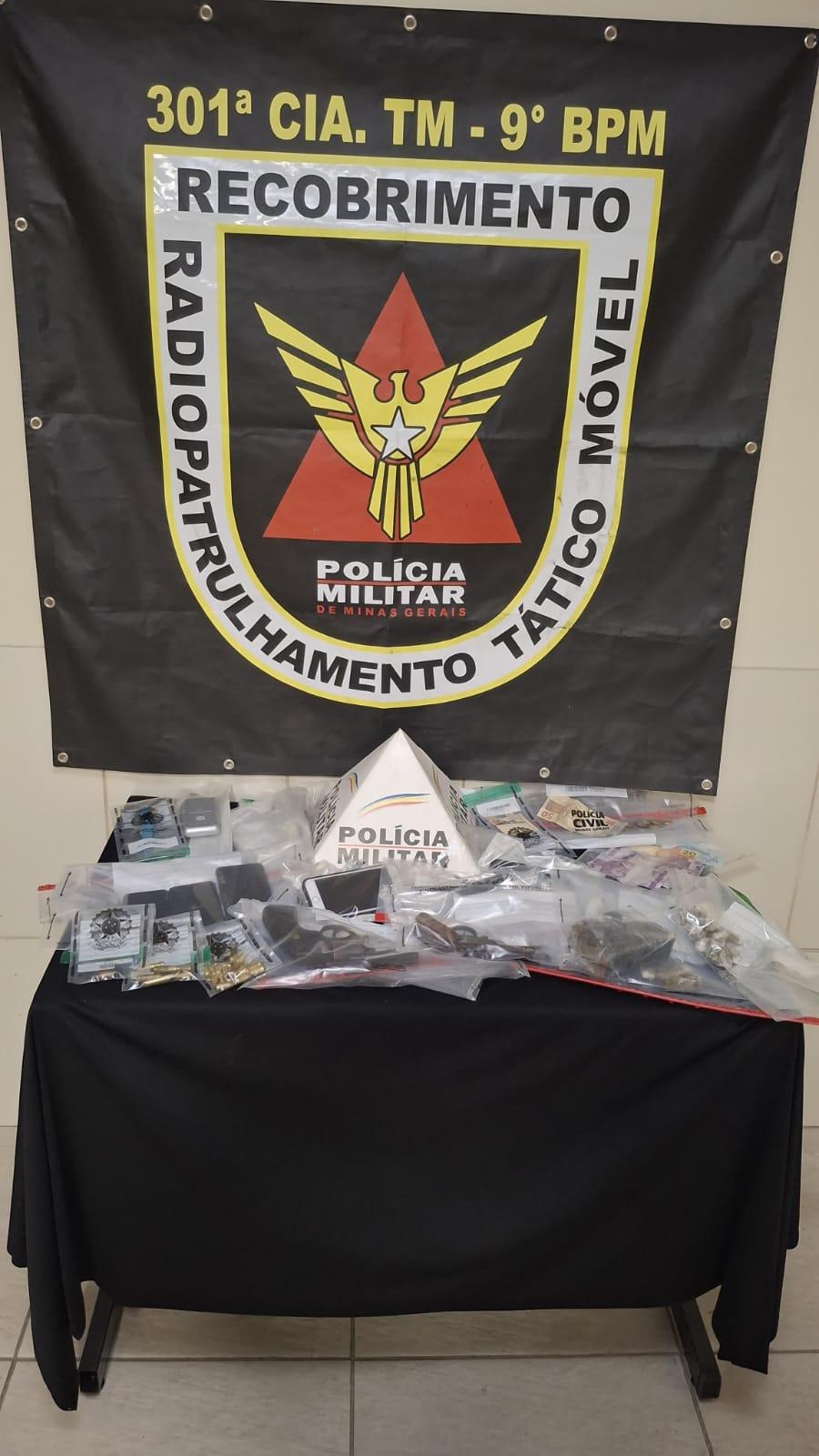 Três homens são presos por tráfico após tentarem fugir da PM em Barbacena