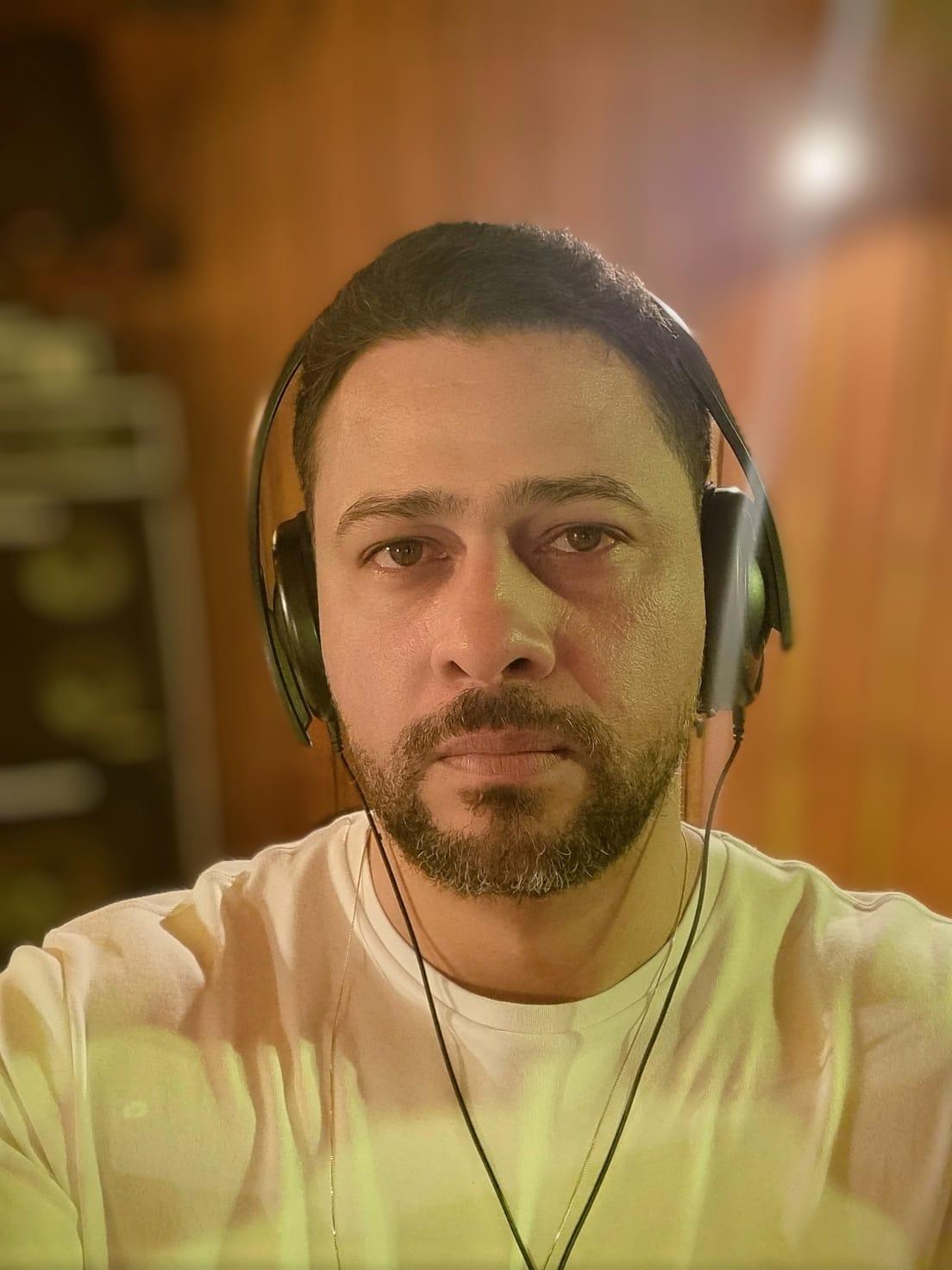 ALERTA DE NOVIDADE! Sandro Bento Anuncia Lançamento que Coloca a Música Gospel no ÁUDIO 3D do Próximo Nível