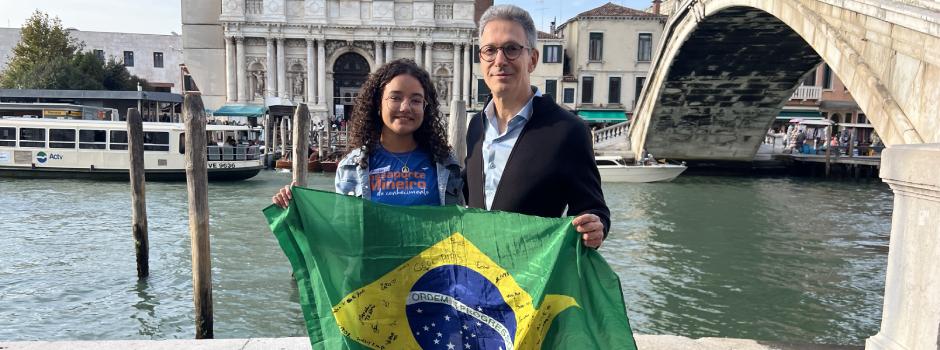 Comitiva do Governo de Minas visita estudante do Passaporte Mineiro do Conhecimento em intercâmbio na Itália