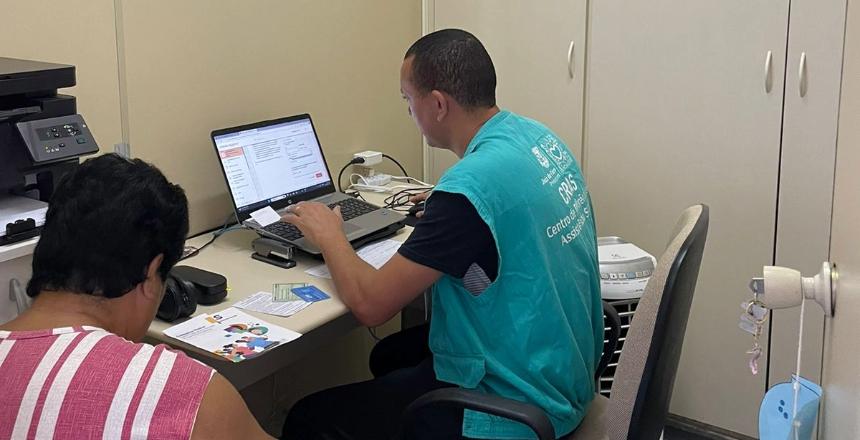 Cras Móvel leva atendimento social aos bairros Vale Verde, Solidariedade e Bonfim