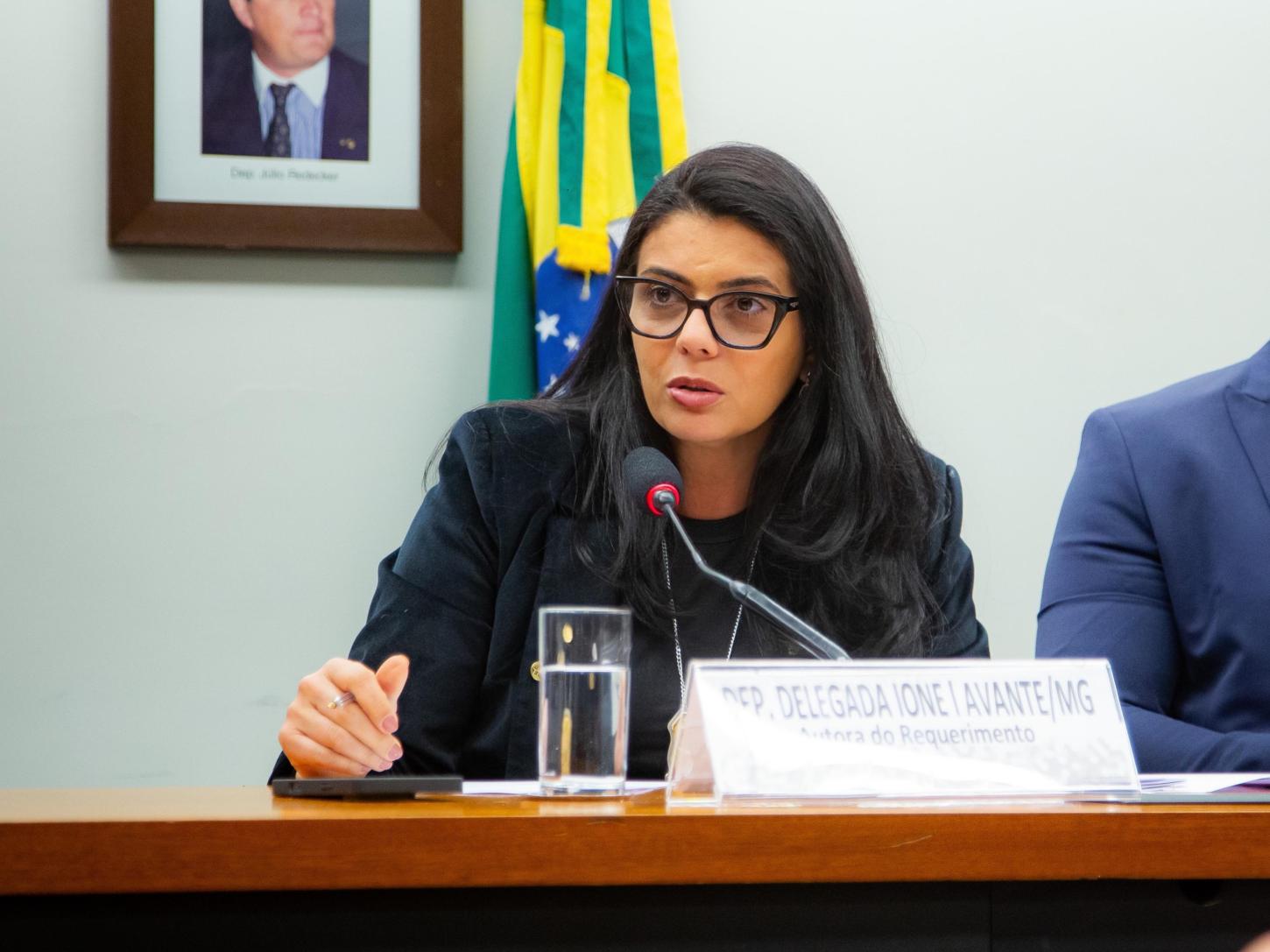 Deputada propõe disciplina contra violência nas escolas