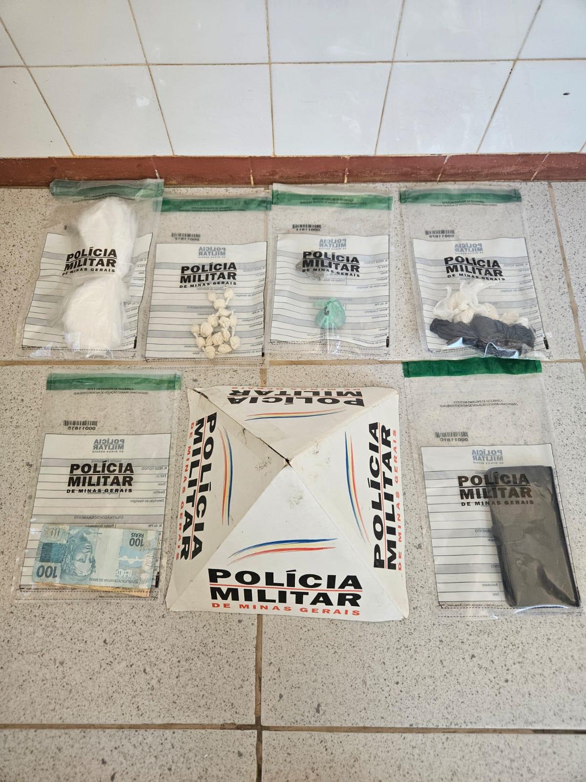  Ex-amásio é preso por tráfico de drogas e suspeita de agressão em Santa Rita de Ibitipoca