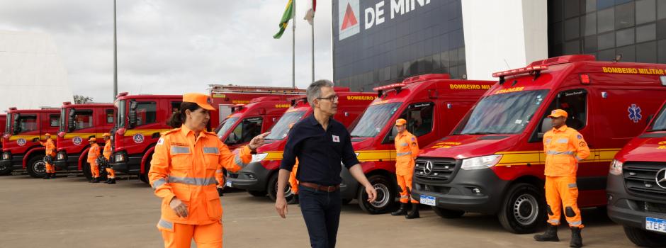 Governo de Minas entrega novas viaturas ao Corpo de Bombeiros