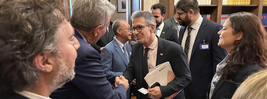 Governo de Minas lança guia de negócios em Roma