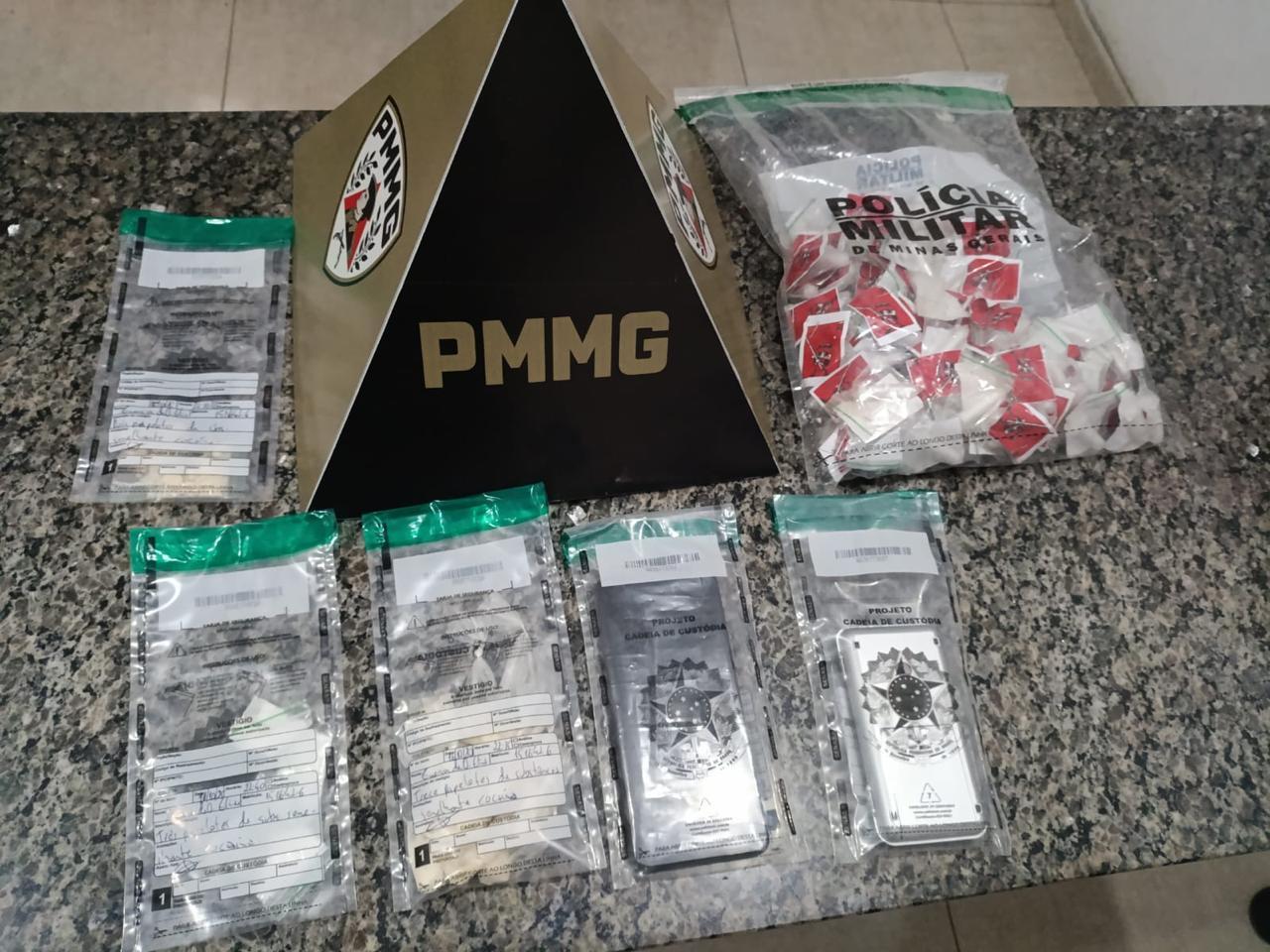 Homem é preso por tráfico de drogas em Andrelândia; dois são detidos