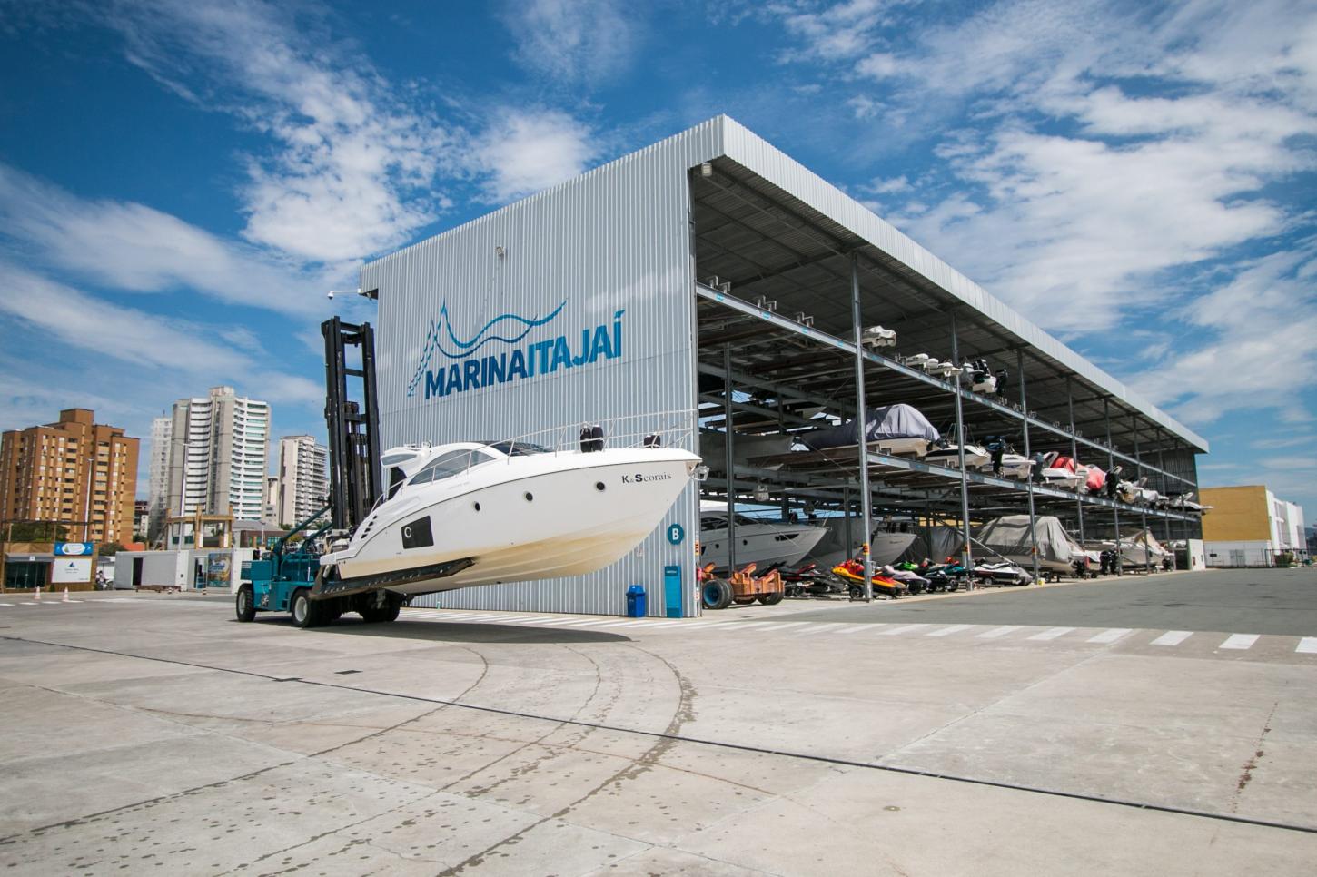 Marina Itajaí conquista pela quinta vez consecutiva a certificação internacional da Bandeira Azul