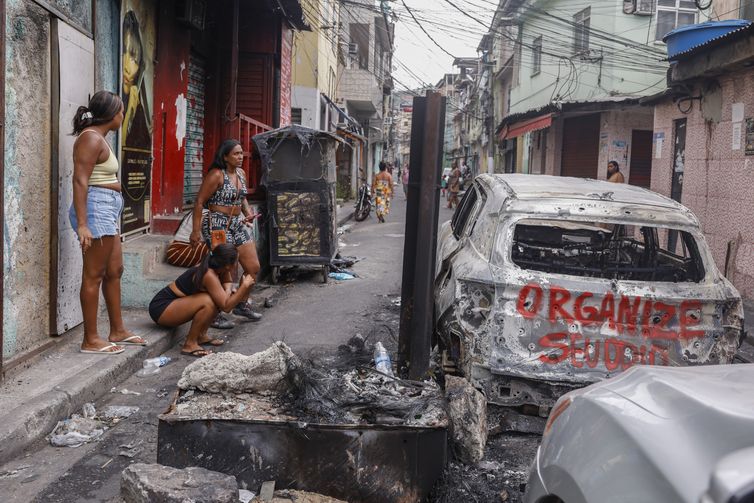 MP do Rio pede câmeras usadas por policiais em Operação Contenção