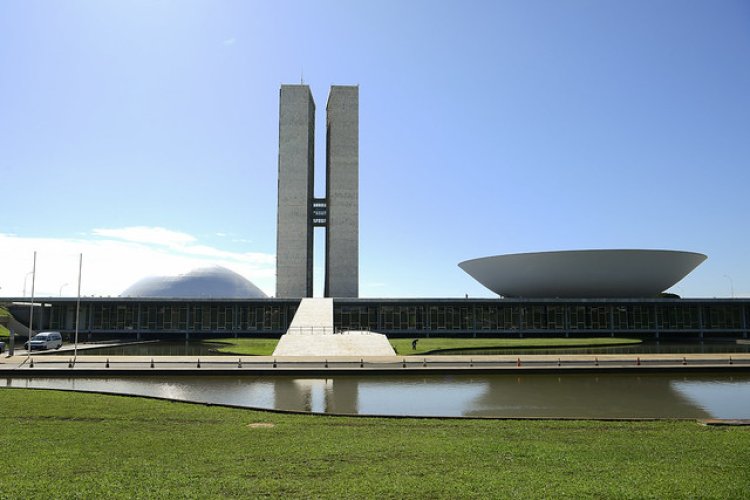 Rogério Silveira destaca força de Luís Eduardo Falcão durante Marcha dos Vereadores de Minas em Brasília