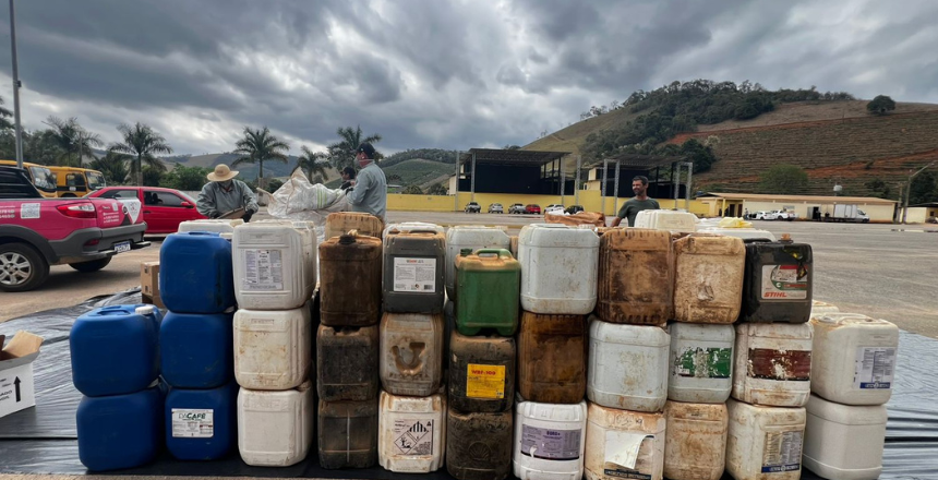 SDA participa do Dia de Campo Limpo em Ervália e prepara mutirão de recolhimento de embalagens de agrotóxicos em Juiz de Fora