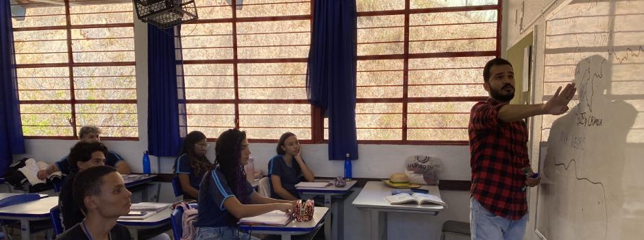 SEE-MG prorroga inscrições para processos seletivos de temporários na rede estadual de ensino até 5 de novembro