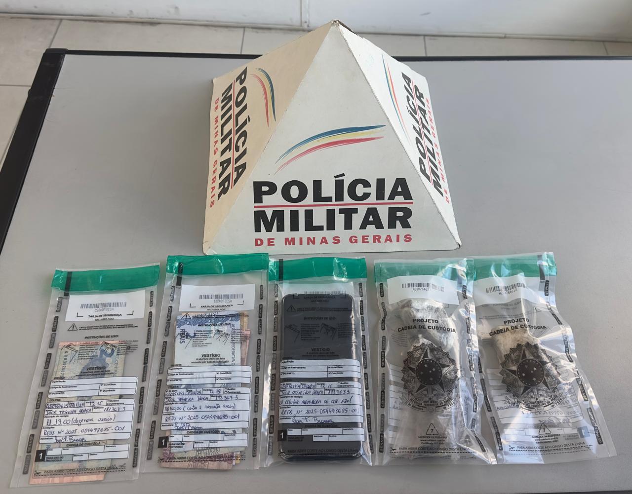 Adolescente é apreendido com tabletes de maconha no Bairro Caiçaras