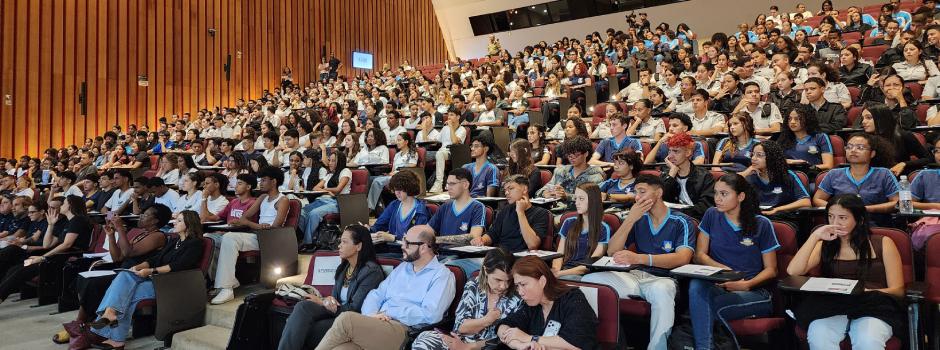 Aulão de preparação para o Enem reúne alunos da rede estadual