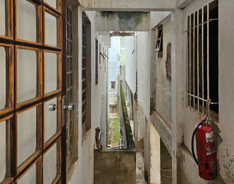 Casal é detido após fiscalização apontar maus-tratos e cárcere privado em comunidade terapêutica