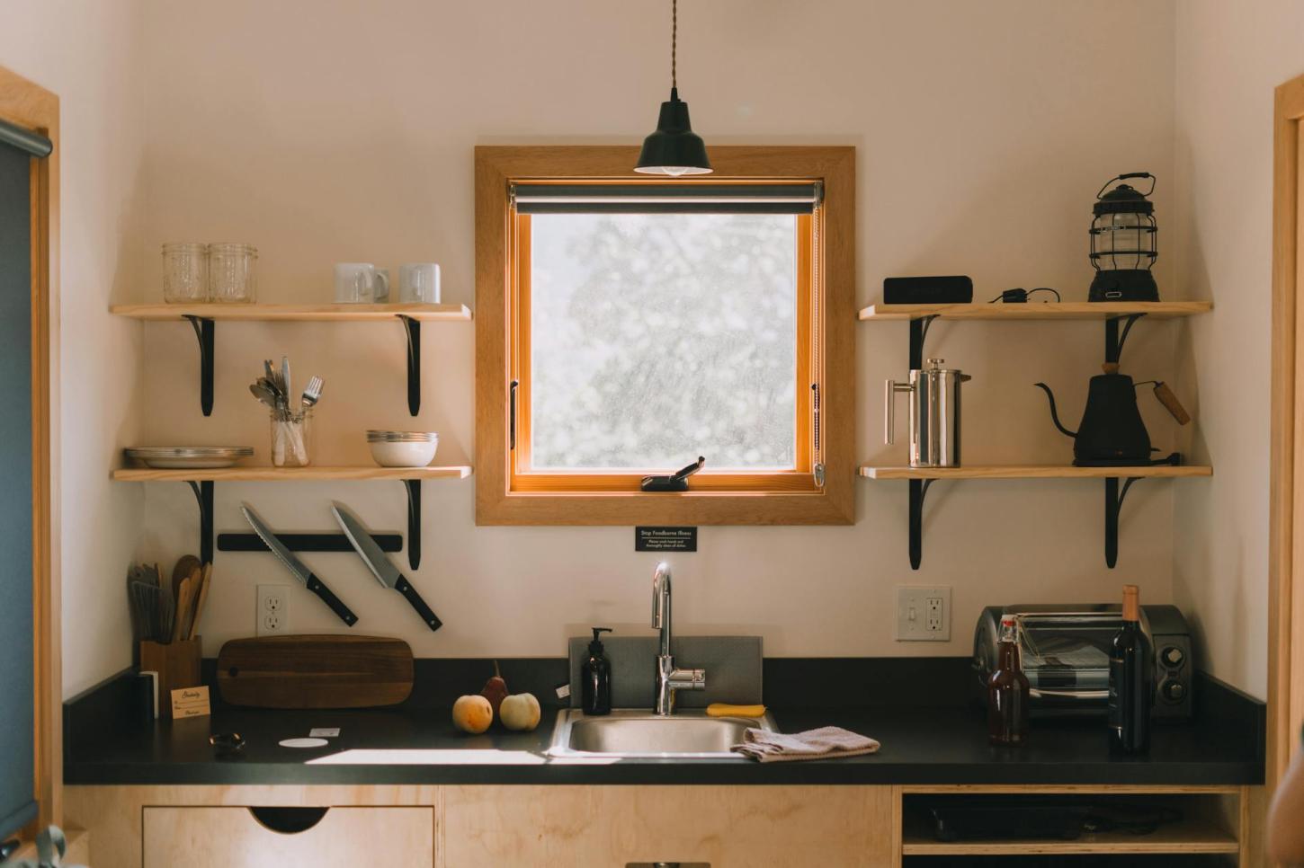 Como manter o encanamento da cozinha sempre livre de obstruções