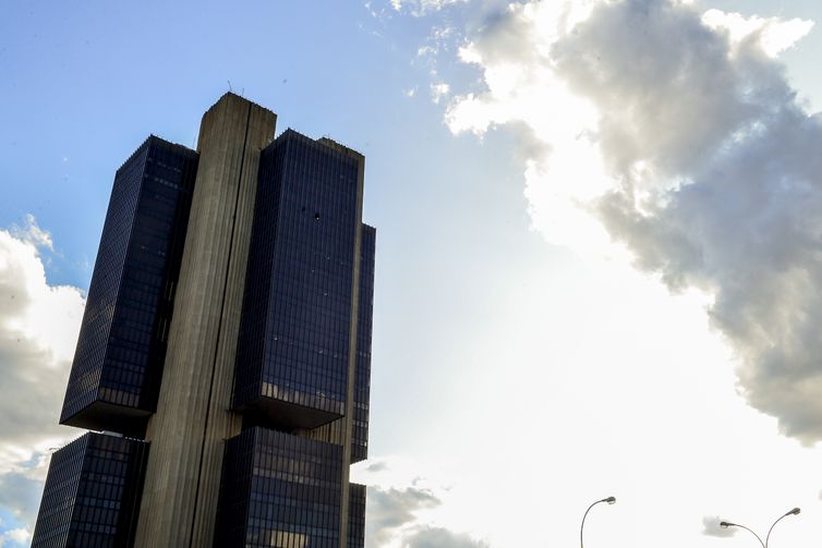 Copom decide nesta quarta se mantém Taxa Selic em 15% ao ano