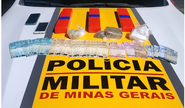 Duas mulheres são presas com maconha, crack e cocaína dentro de ônibus em Juiz de Fora
