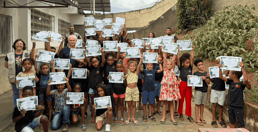 Guardiões da Mata envolve alunos da Escola Oscar Schmidt