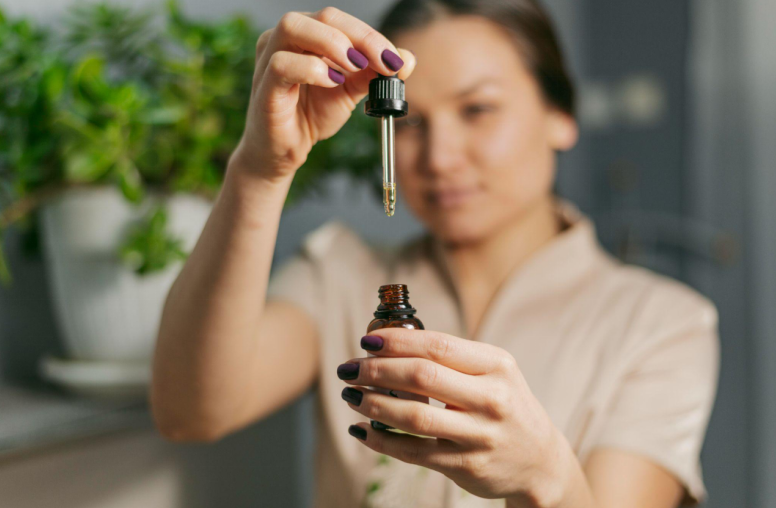 Óleos essenciais para ansiedade: descubra 5 aromas que acalmam corpo e mente