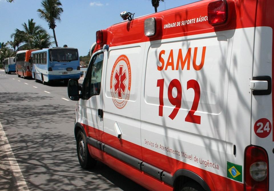 SAMU atende dois acidentes na Avenida JK em Juiz de Fora