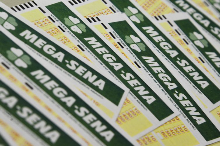 Mega-Sena sorteia nesta quinta-feira prêmio acumulado em R$ 38 milhões