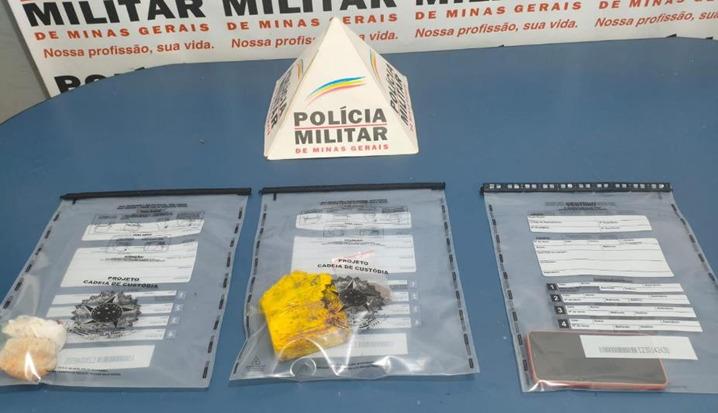Polícia Militar recupera motos furtadas e desarticula ponto de tráfico na região
