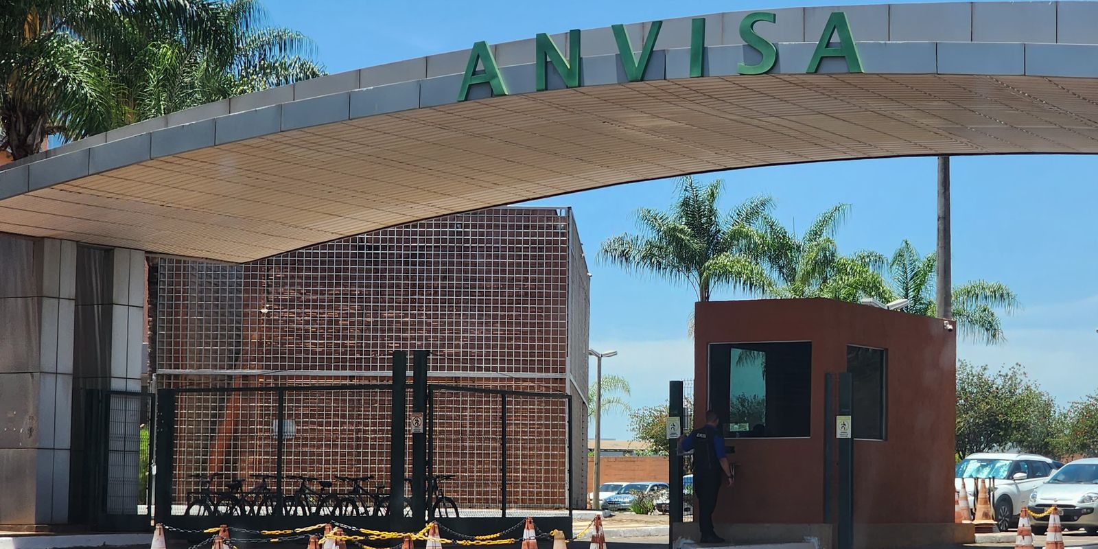 Anvisa ordena recolhimento de lote de chocolate Laka por falha na embalagem
