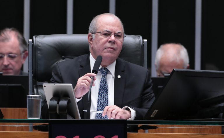 Comissão de desenvolvimento urbano aprova indenização a cidades por efeitos de presídios