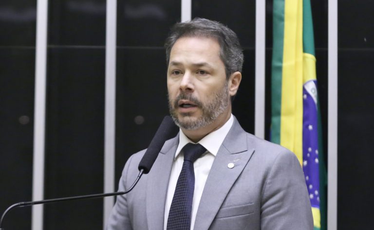 Comissão aprova desconto na conta de luz para pacientes em tratamento de câncer