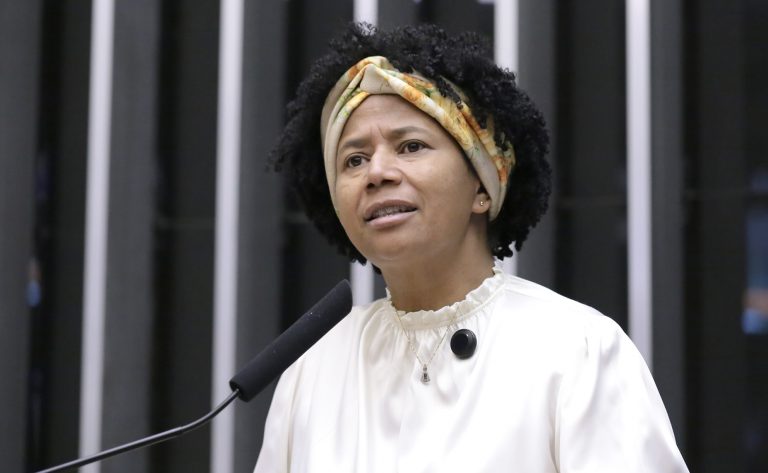 Comissão de saúde aprova diálise peritoneal para pacientes renais crônicos no SUS