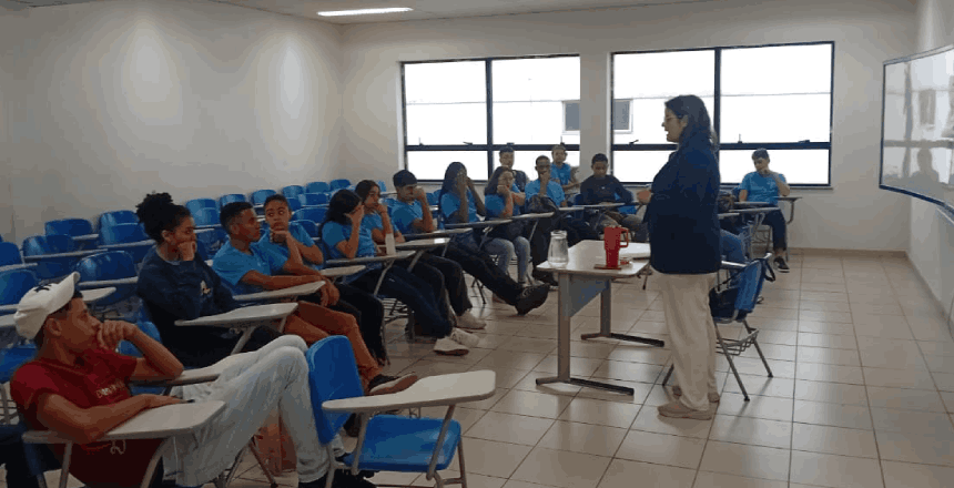 Comitê Municipal promove diálogo inter-religioso com jovens aprendizes em Juiz de Fora