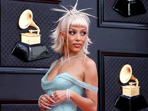 Doja Cat no Brasil: saiba como os hits da cantora podem aprimorar o inglês antes do show 