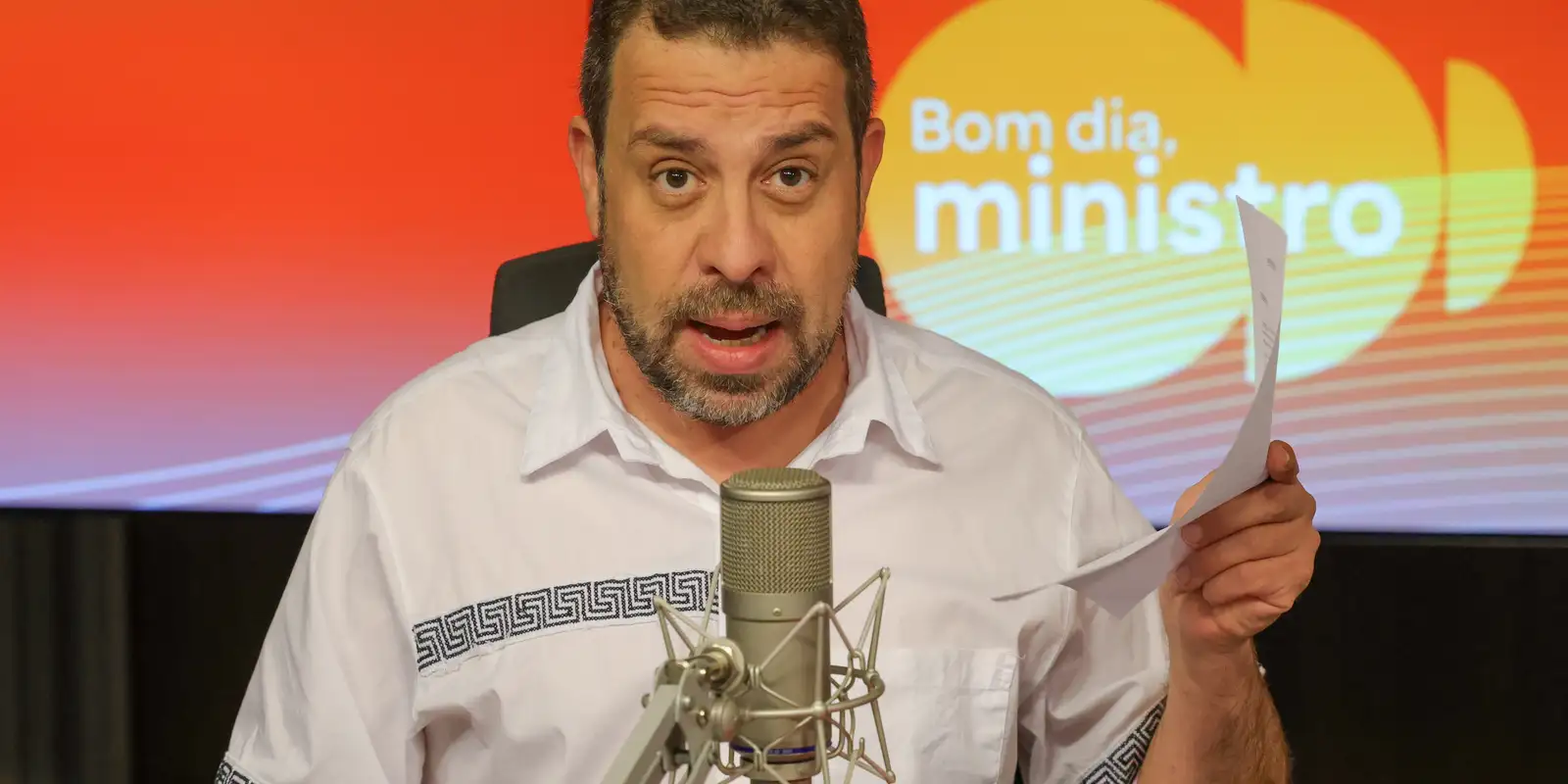 Boulos defende fim da escala 6x1 e prevê aumento de produtividade