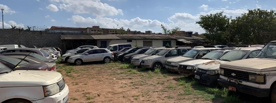 Governo de Minas alerta população sobre sites que promovem falsos leilões de veículos