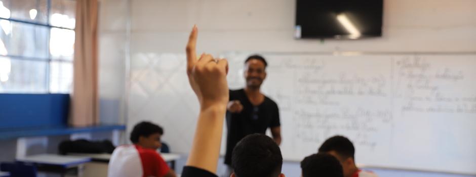 Governo de Minas anuncia 30 escolas estaduais selecionadas para o Minas Bilíngue em 2026