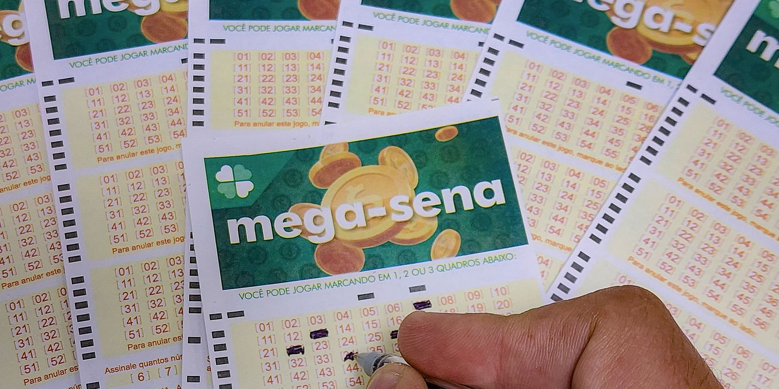 Mega-Sena acumula e sorteio de R$ 55 milhões será na quinta-feira