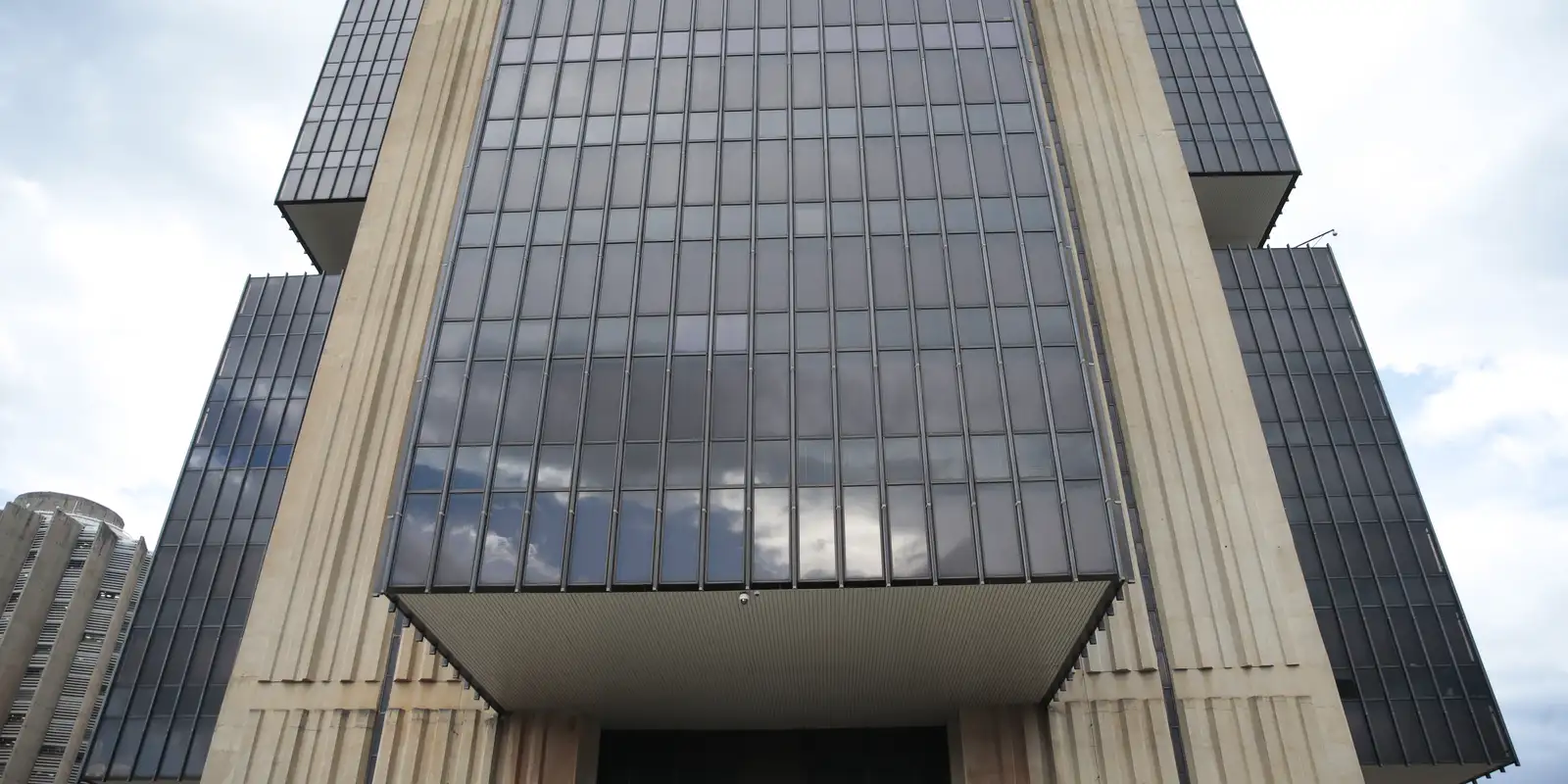 Mercado financeiro projeta inflação de 4,02% para 2026