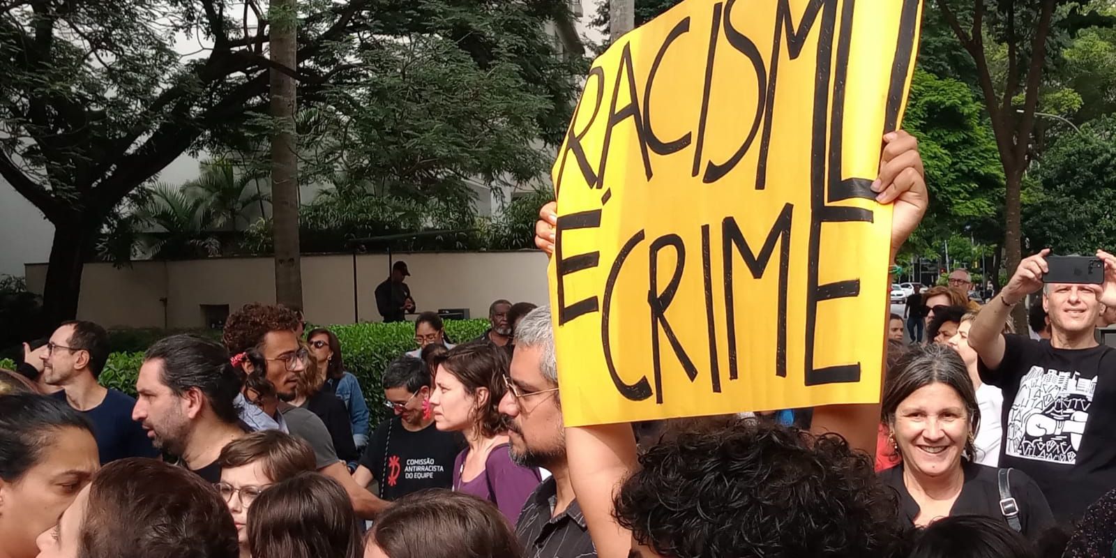 Ministério Público processa Shopping Higienópolis por caso de racismo