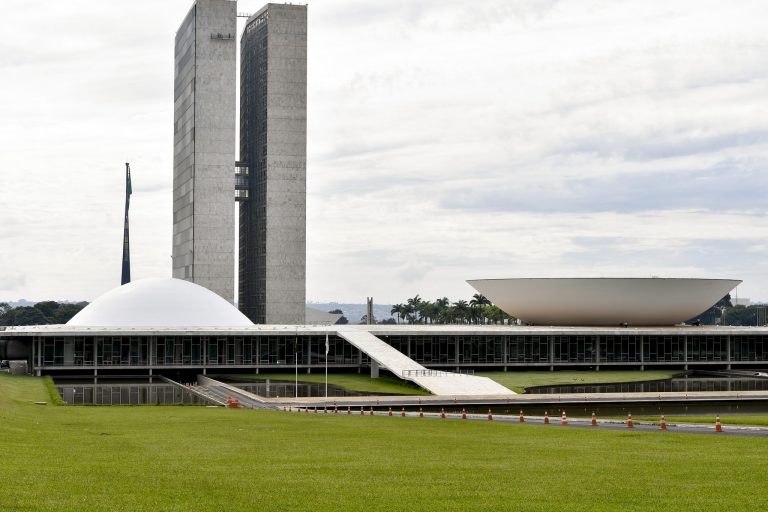 Nota técnica do Congresso contesta vetos parciais ao Orçamento de 2026