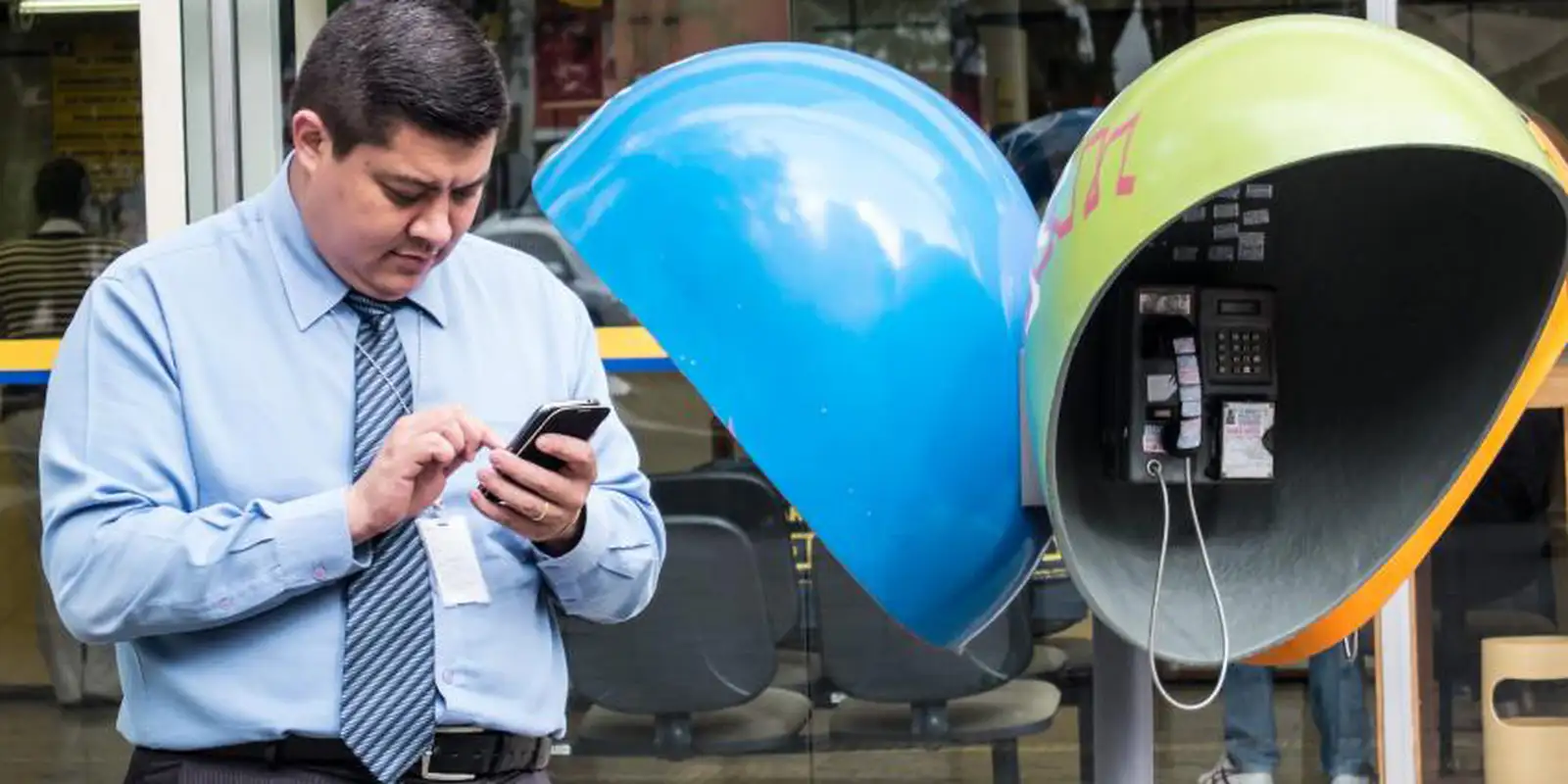 Telefones públicos serão desativados em todo o Brasil até 2028