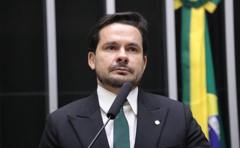 Projeto propõe novas restrições à liberdade provisória em audiência de custódia