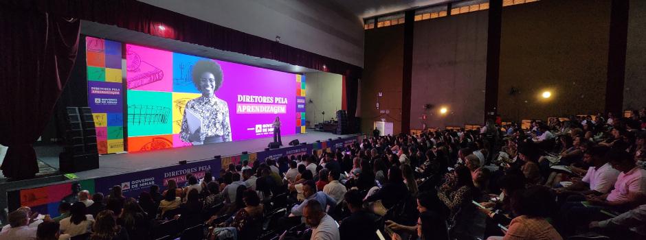 Secretaria de Educação de Minas realiza encontro presencial inédito com diretores para planejar ano letivo de 2026
